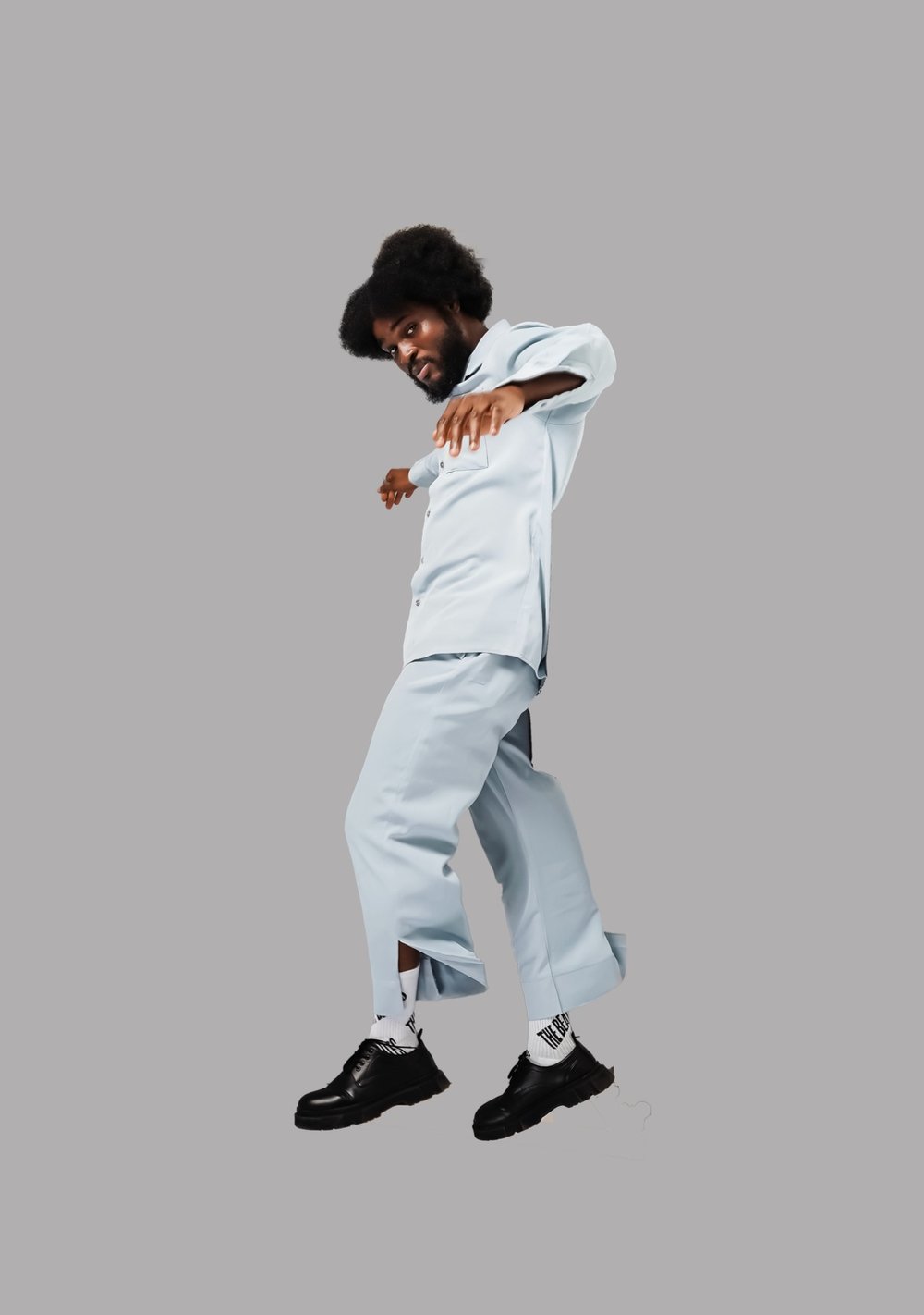 SHOP OUTFITS